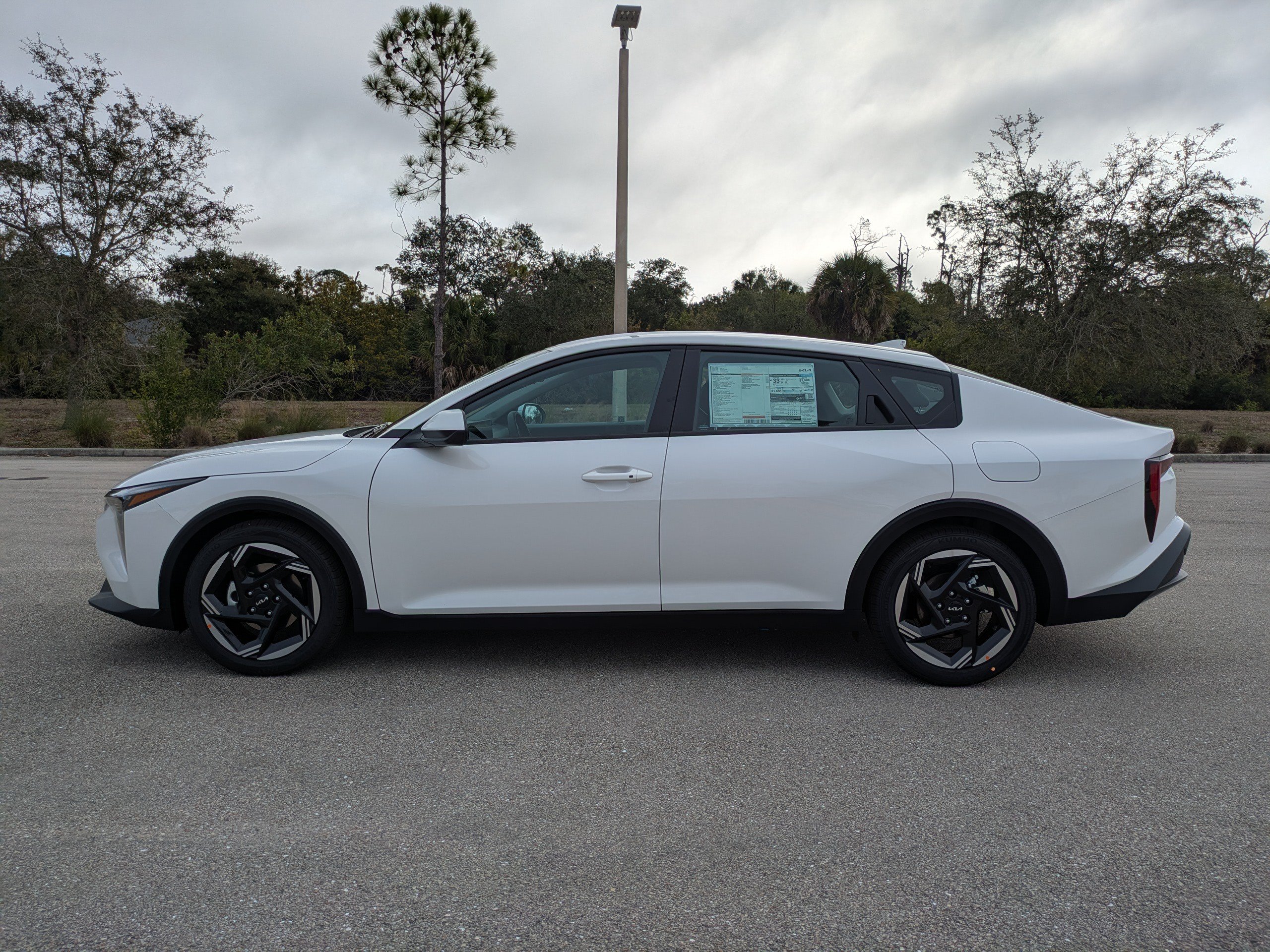 New 2025 Kia K4 GT-Line Turbo FWD image 8