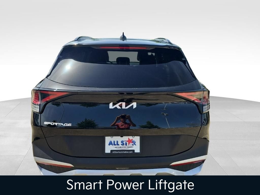 Certified 2025 Kia Sportage EX w/ Premium Package FWD image 8