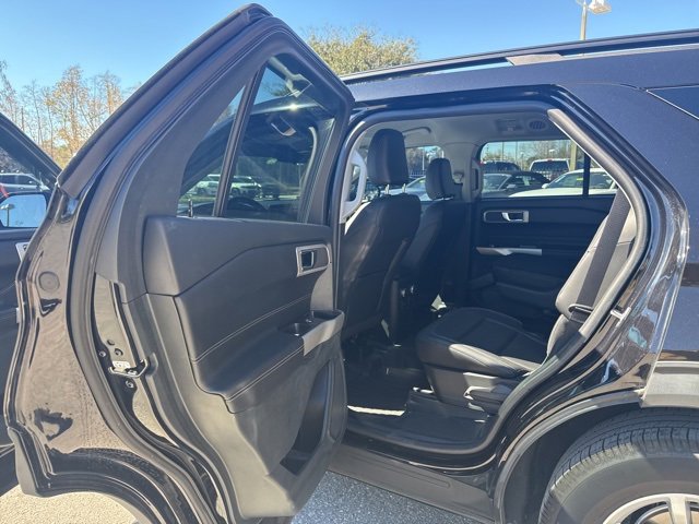 Certified 2022 Ford Explorer XLT w/ Equipment Group 202A image 13
