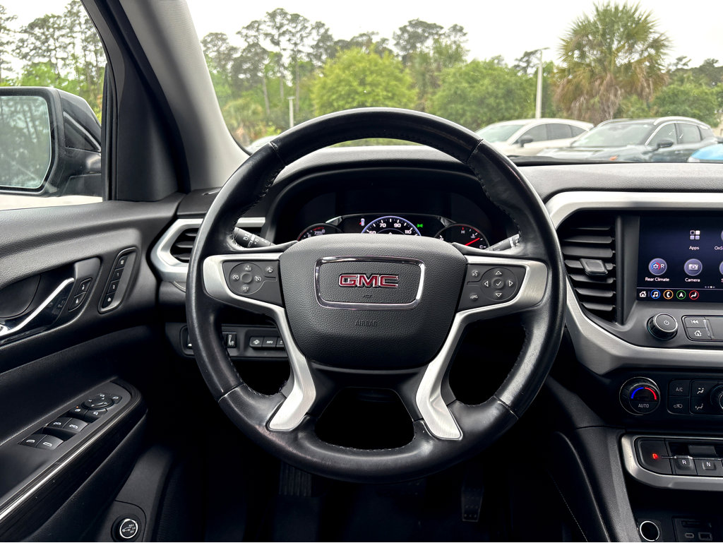 Used 2020 GMC Acadia SLT w/ Driver Alert Package II image 15