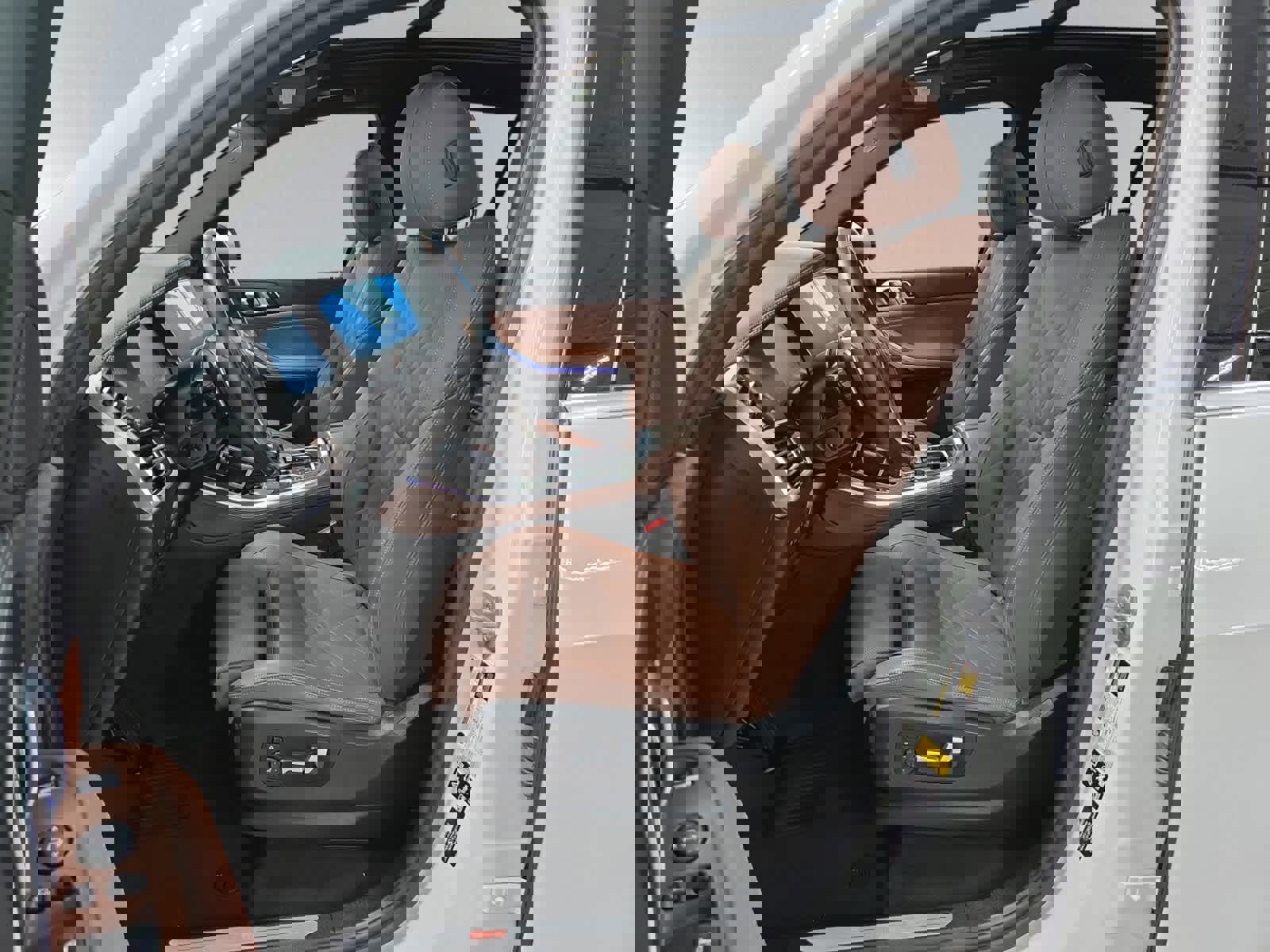 Used 2023 BMW X5 xDrive40i w/ Premium Package image 7