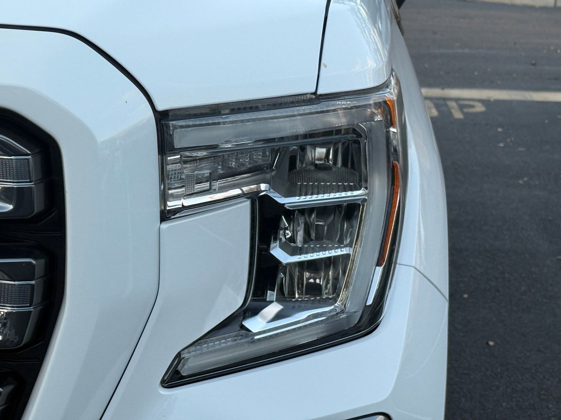 Used 2021 GMC Sierra 1500 AT4 w/ AT4 Value Package image 11