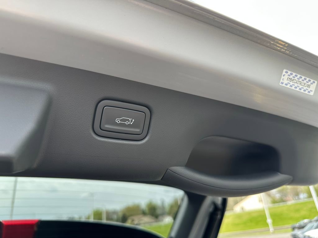 Used 2024 Hyundai Kona Limited AWD/4WD image 40