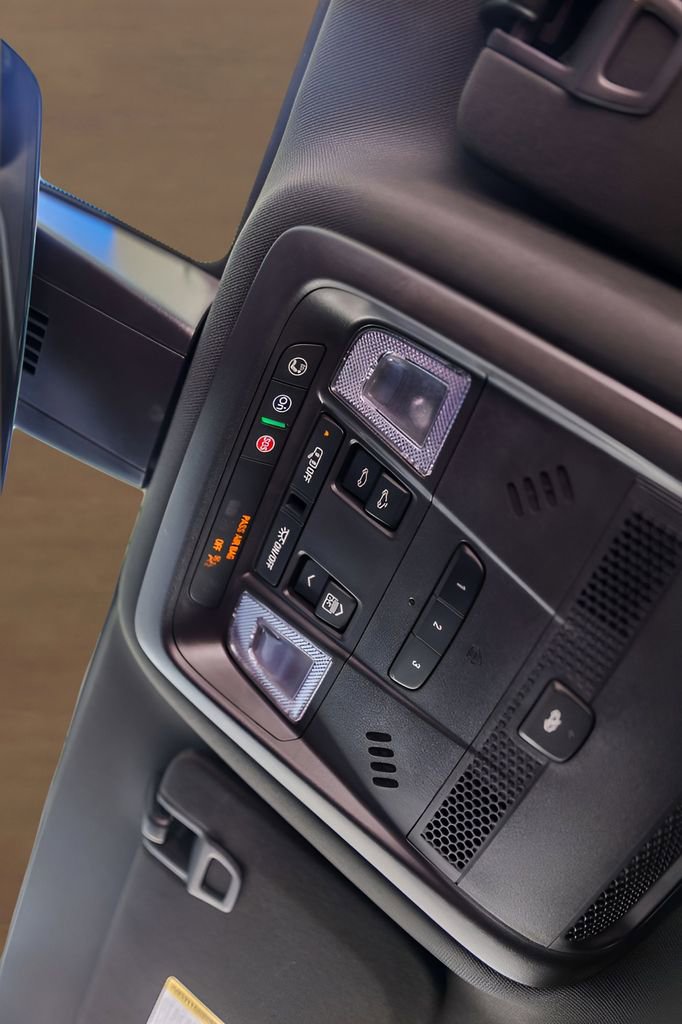 Certified 2024 Cadillac XT6 Premium Luxury w/ LPO, Floor Liner Package image 23