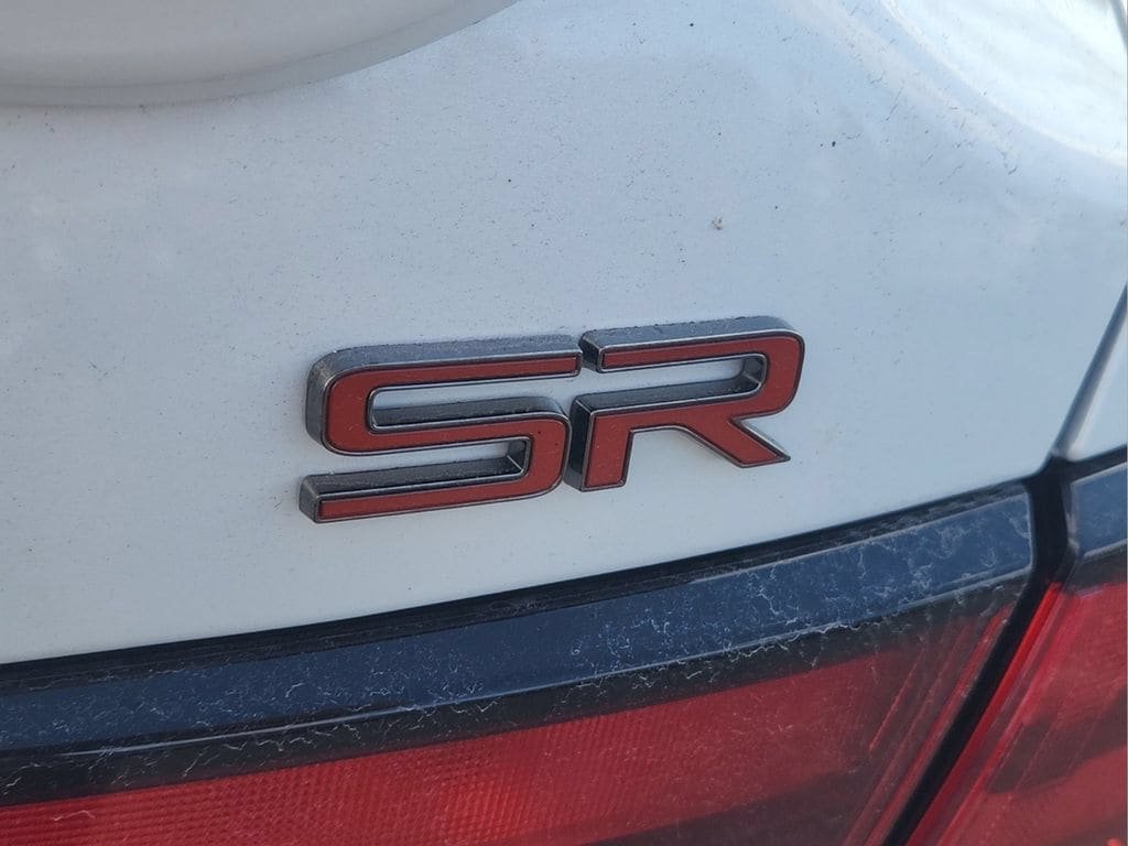 New 2025 Nissan Sentra SR FWD image 3