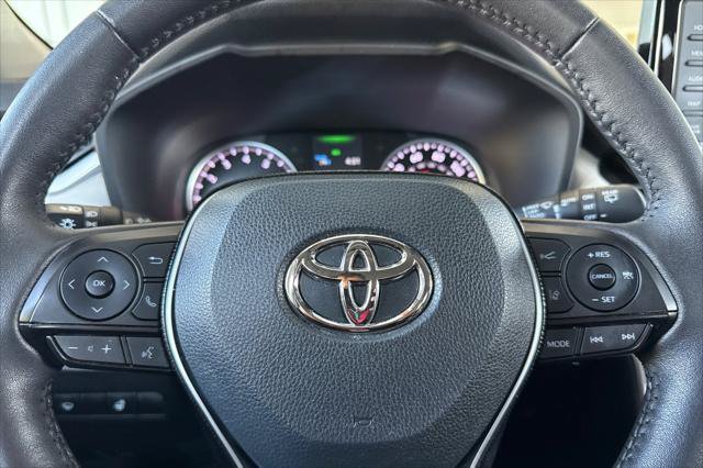 Certified 2021 Toyota RAV4 XLE w/ XLE Grade Weather Package AWD/4WD image 24