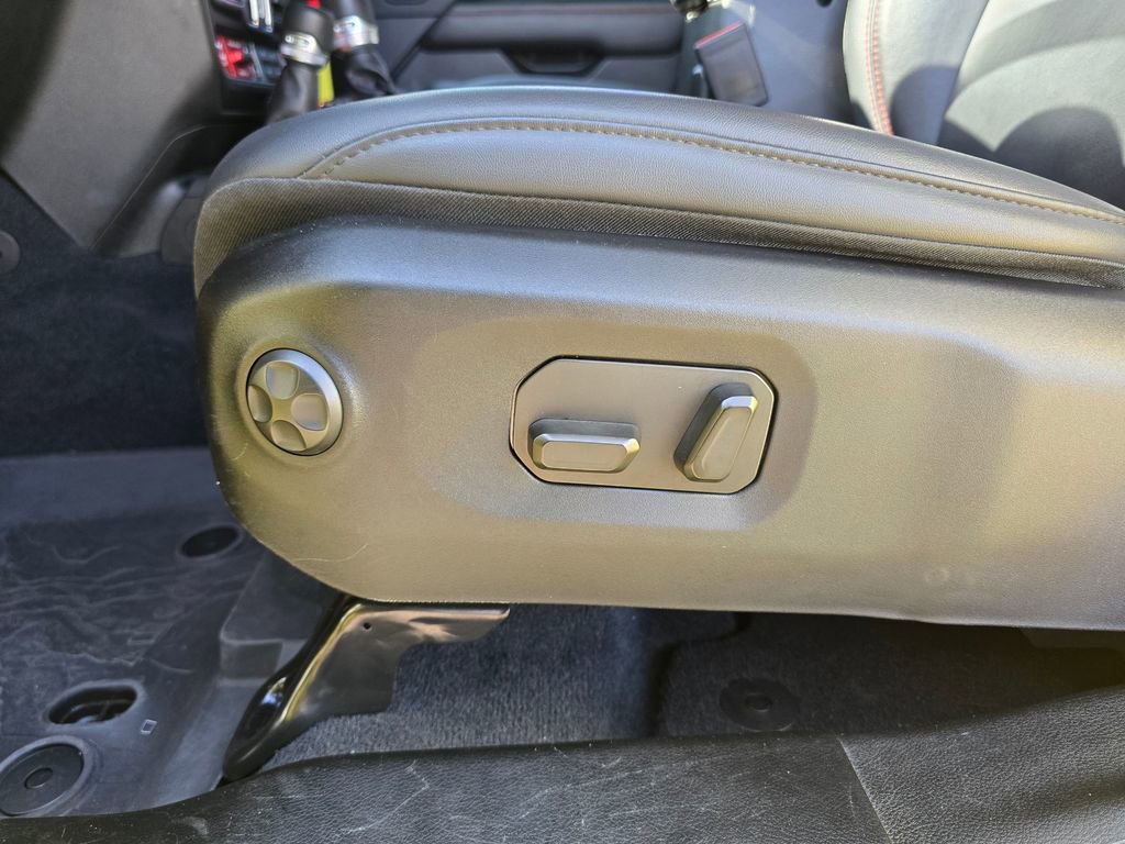 Used 2024 Jeep Wrangler Unlimited Rubicon image 23