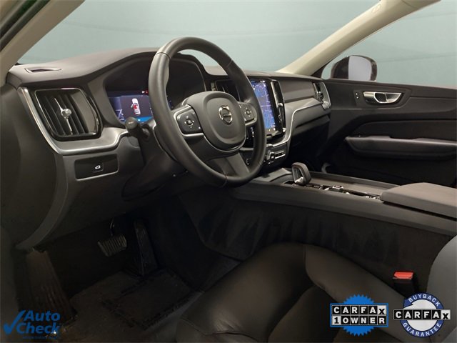 Used 2025 Volvo XC60 B5 Core image 53