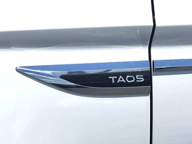 Used 2022 Volkswagen Taos SE AWD/4WD image 9