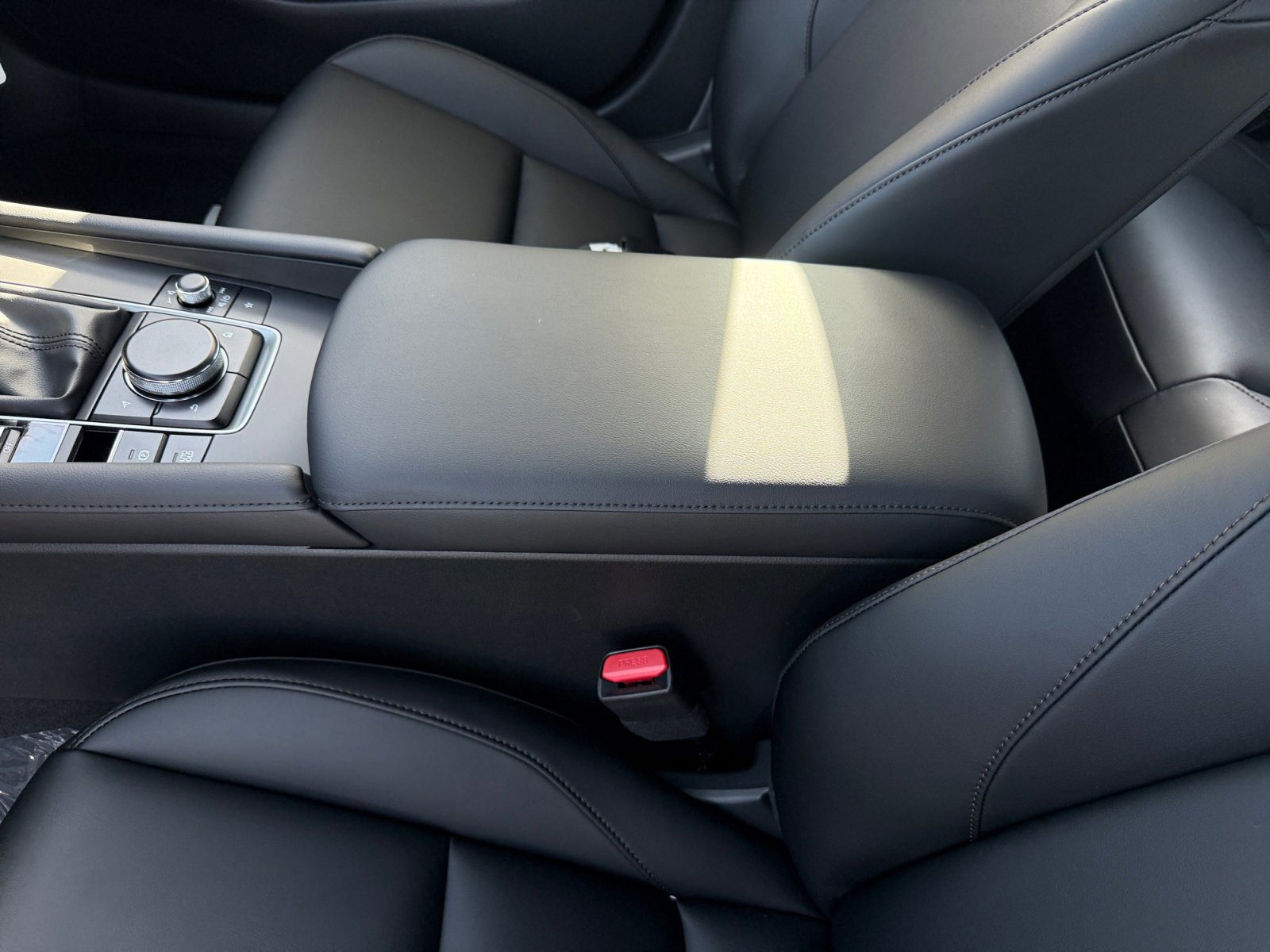 New 2026 MAZDA MAZDA3 2.5 S Preferred image 14