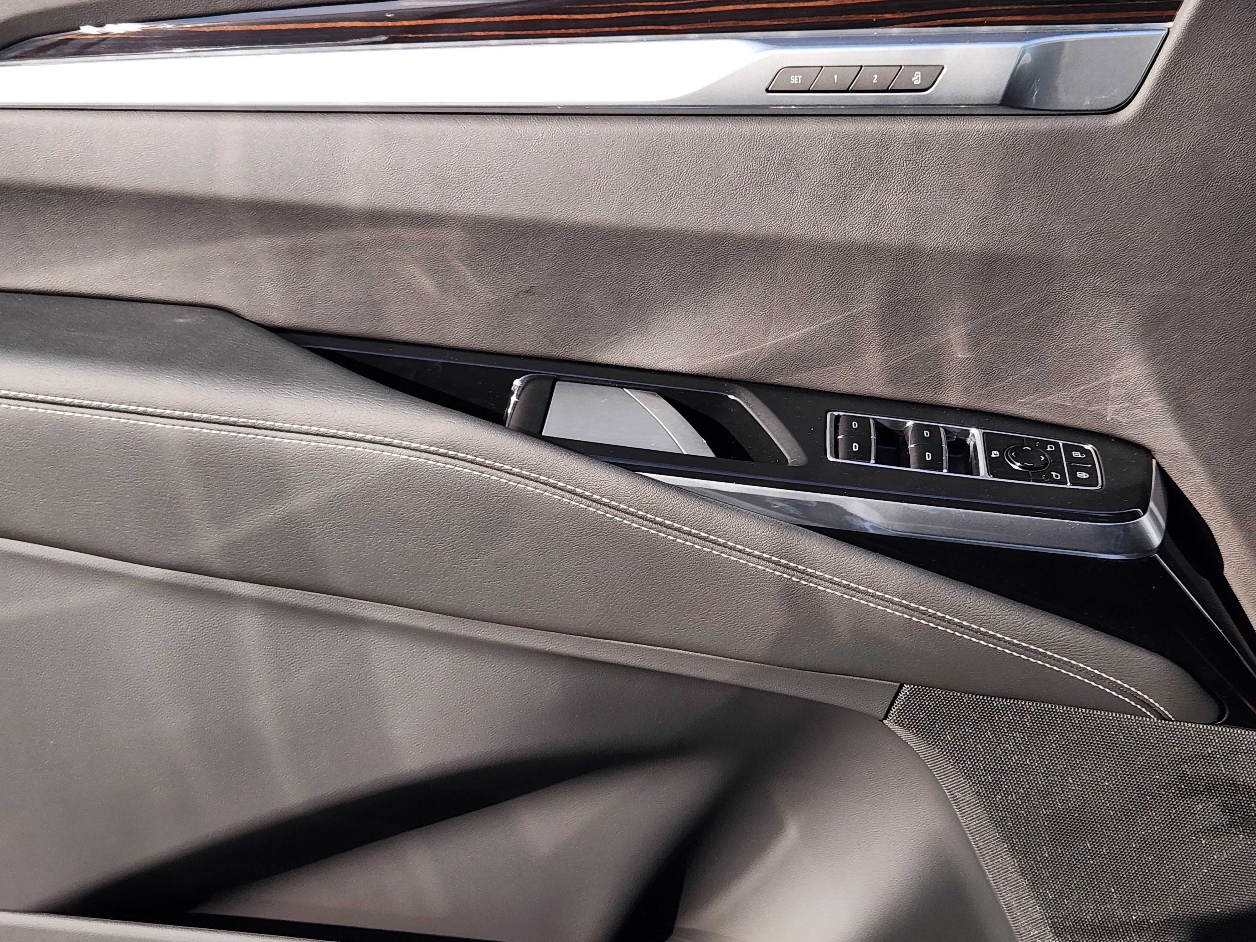 New 2026 Cadillac Escalade ESV Luxury w/ Touring Package image 18