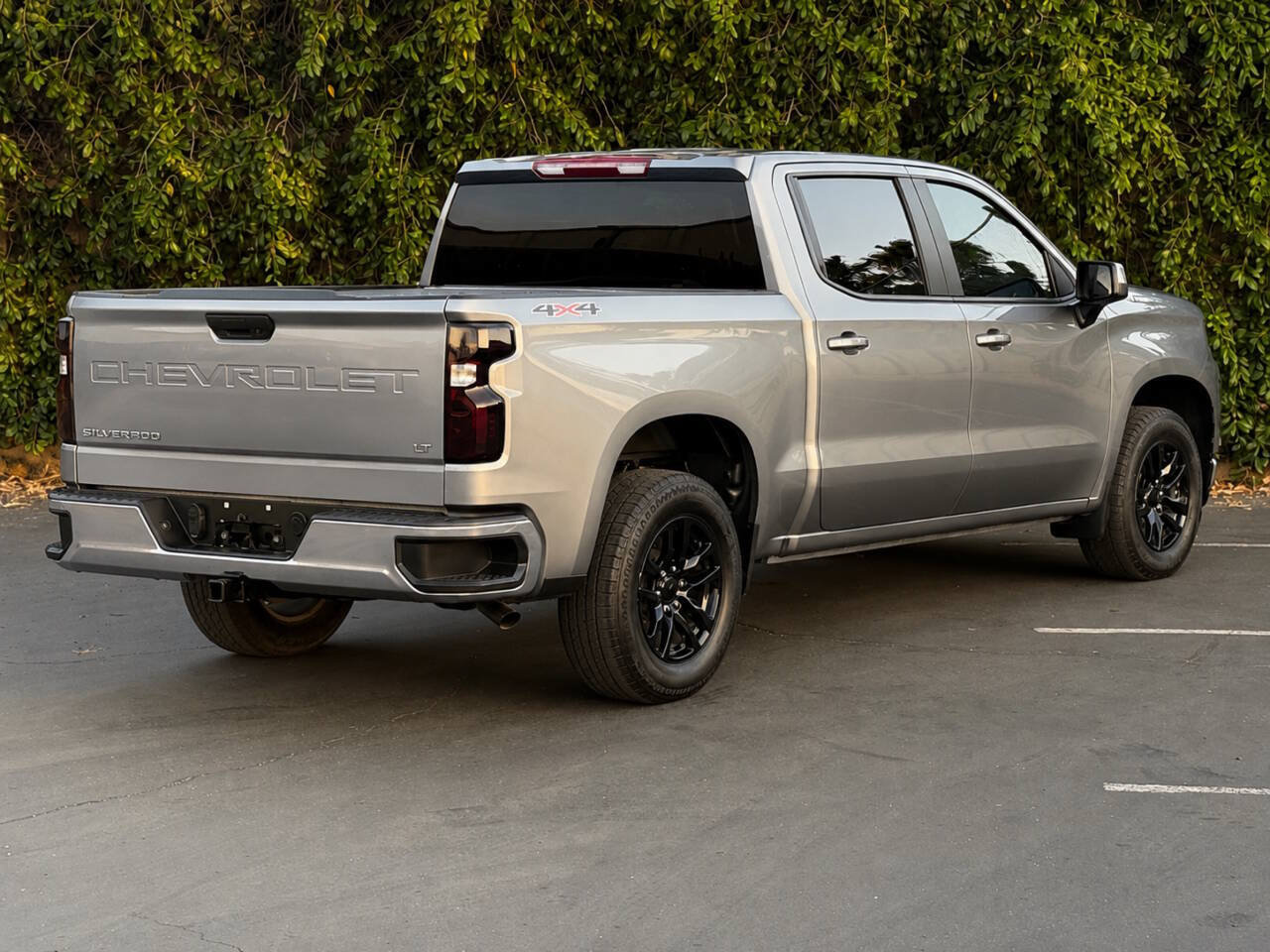 Used 2021 Chevrolet Silverado 1500 LT AWD/4WD image 8