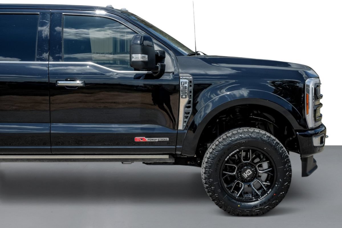 Used 2024 Ford F350 Platinum AWD/4WD image 8