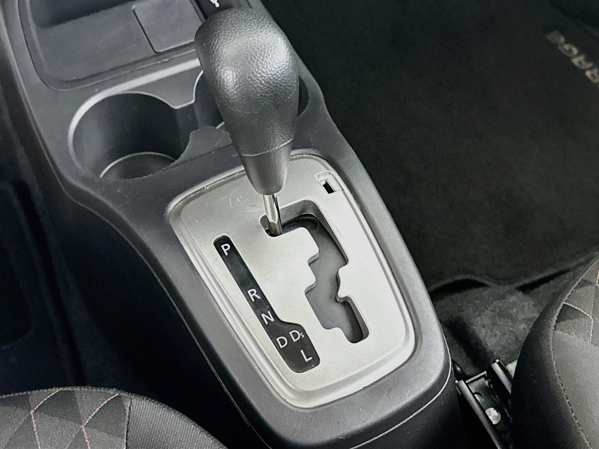 Used 2024 Mitsubishi Mirage ES FWD image 24