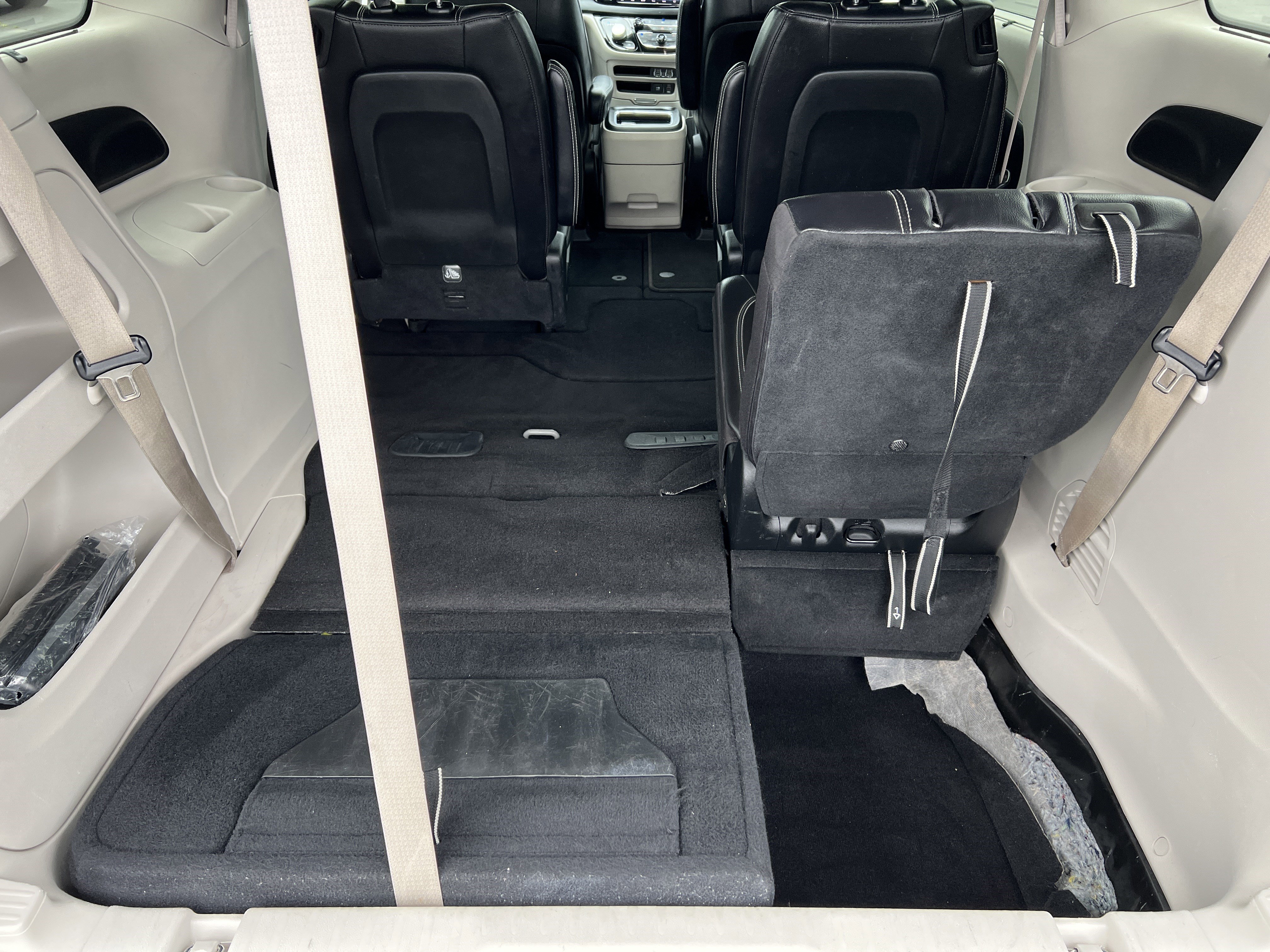 Used 2022 Chrysler Pacifica Touring-L FWD image 17
