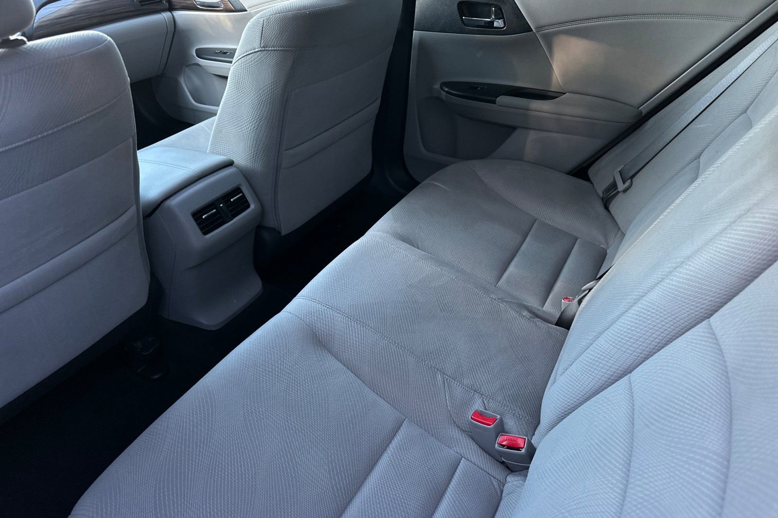 Used 2016 Honda Accord EX image 12