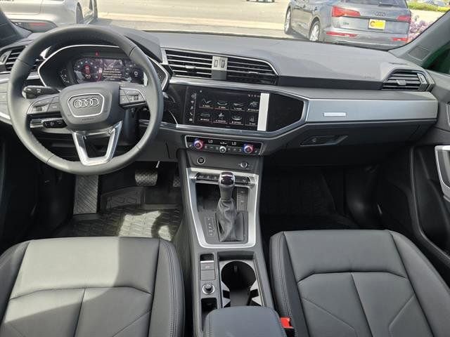 Used 2025 Audi Q3 2.0T Premium w/ Convenience Package AWD/4WD image 9