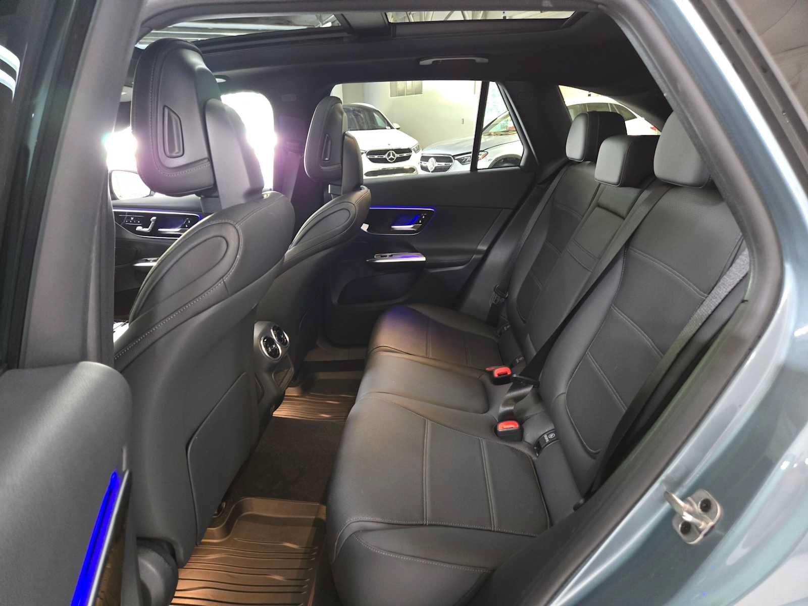 Used 2026 Mercedes-Benz GLC 300 4MATIC image 16