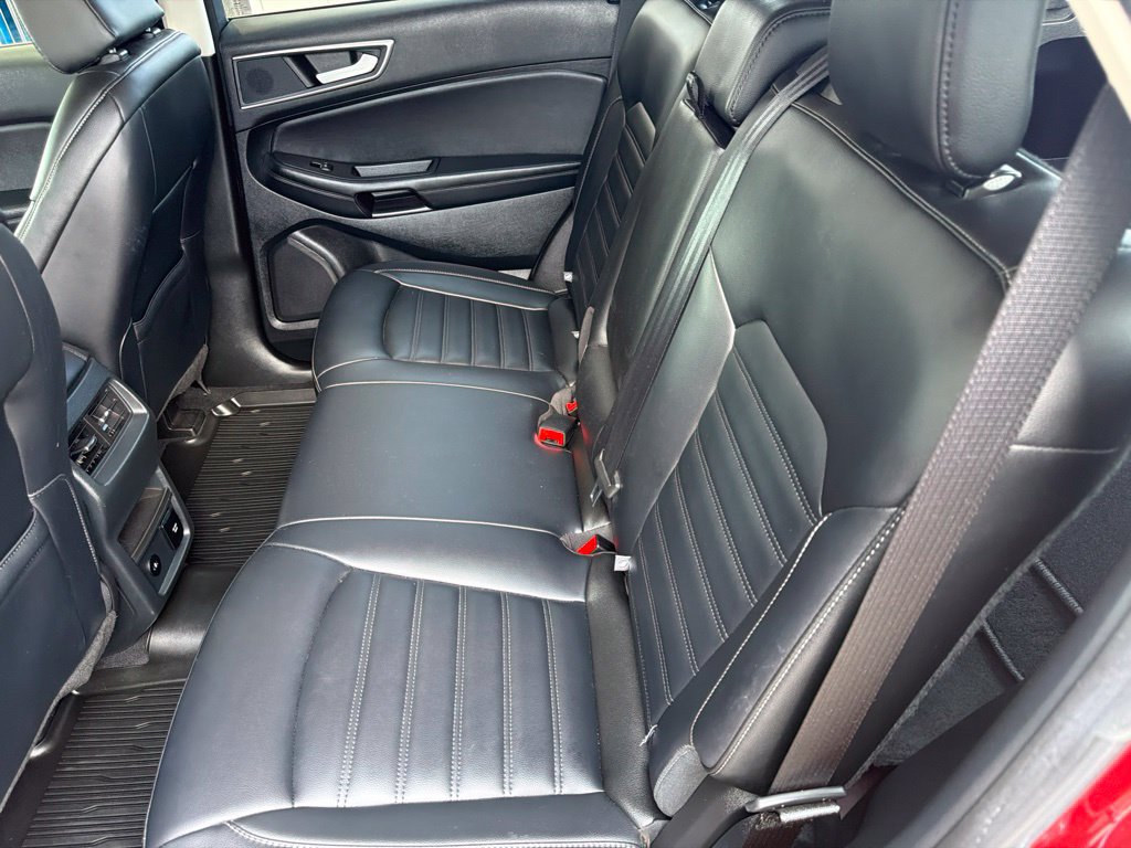 Used 2023 Ford Edge SEL AWD/4WD image 11