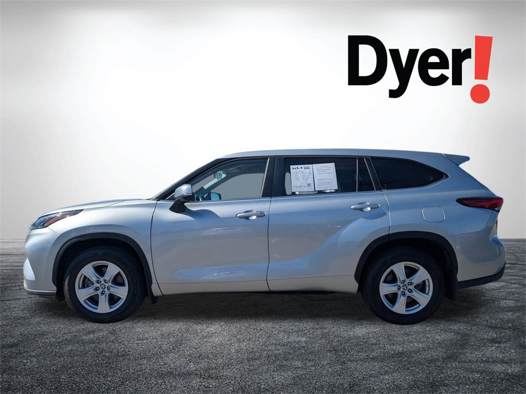 Used 2023 Toyota Highlander LE image 9