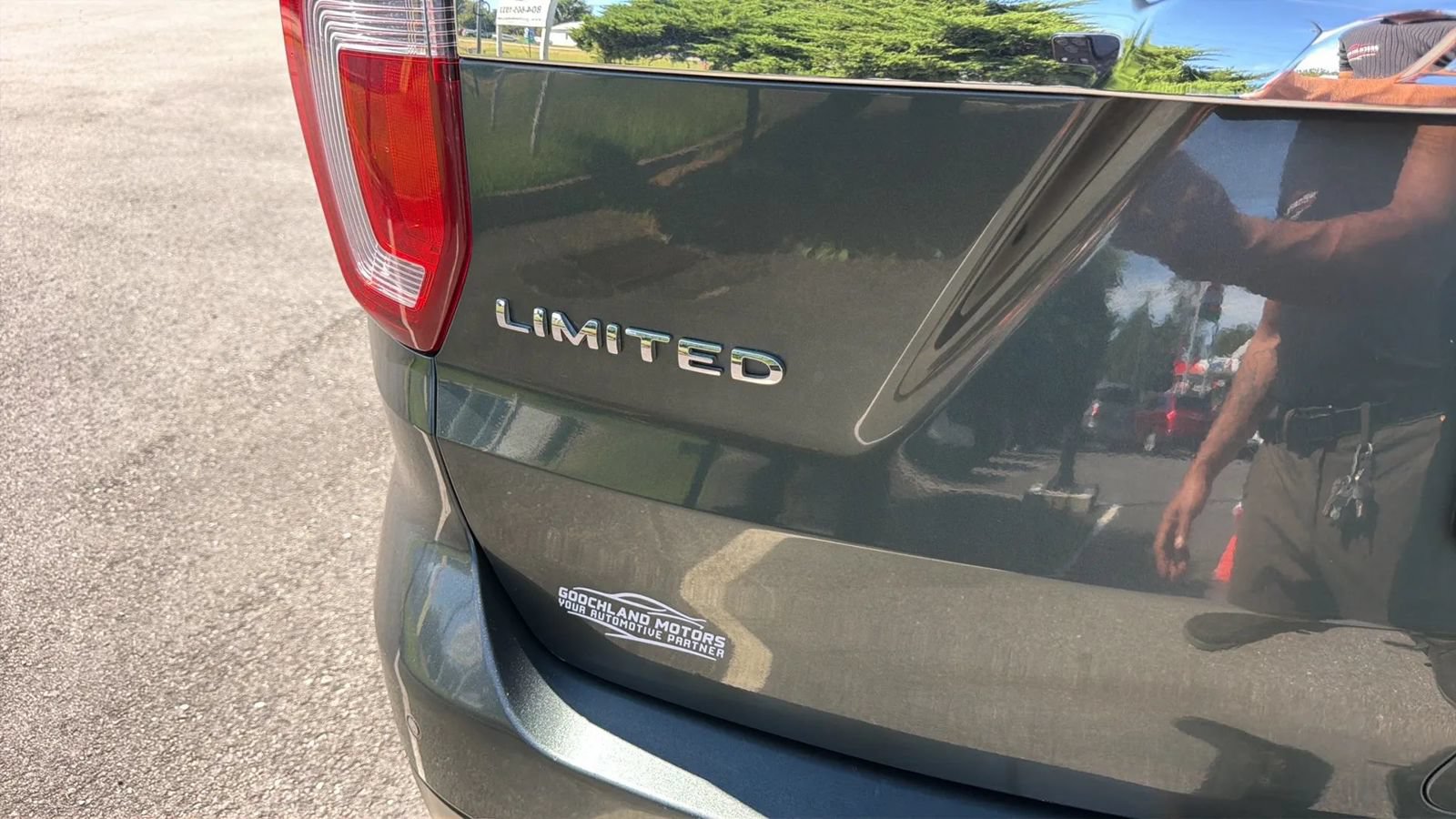Used 2016 Ford Explorer Limited w/ Equipment Group 301A AWD/4WD image 56
