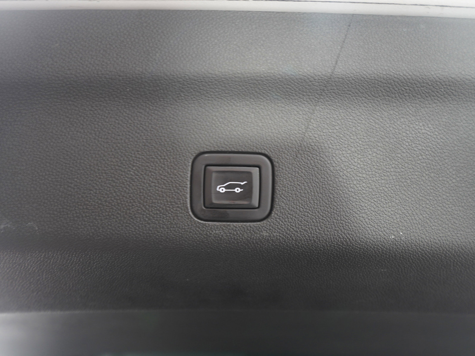 Used 2023 GMC Yukon XL Denali Ultimate image 13