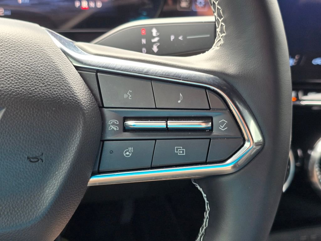 Used 2024 Chevrolet Blazer EV LT image 29