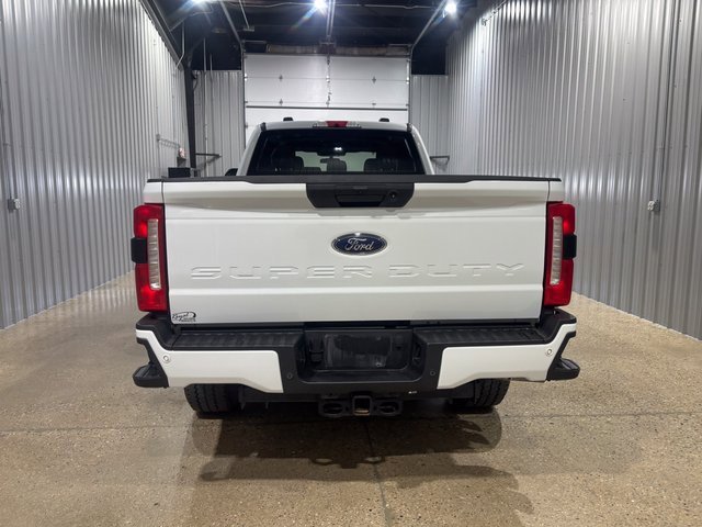 Used 2025 Ford F250 XL w/ STX Appearance Package image 3