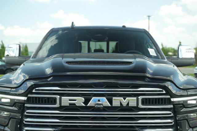 New 2026 RAM 2500 Laramie AWD/4WD image 44
