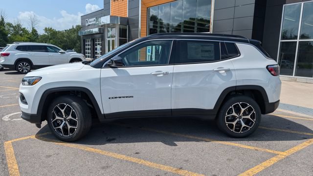New 2026 Jeep Compass Limited AWD/4WD image 8