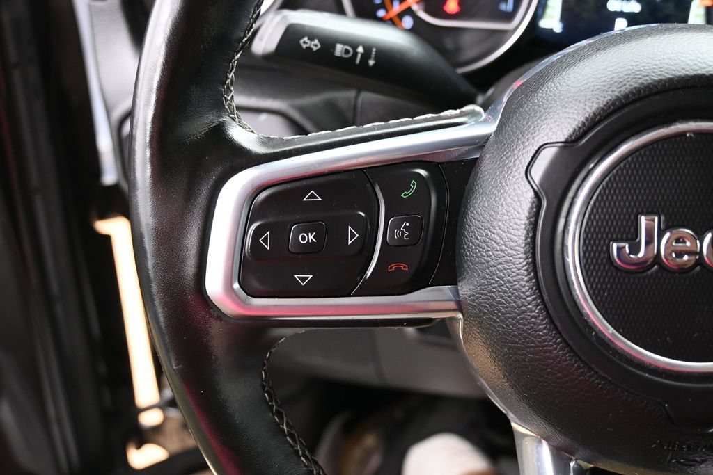 Used 2023 Jeep Wrangler Unlimited Sahara w/ Cold Weather Group AWD/4WD image 21