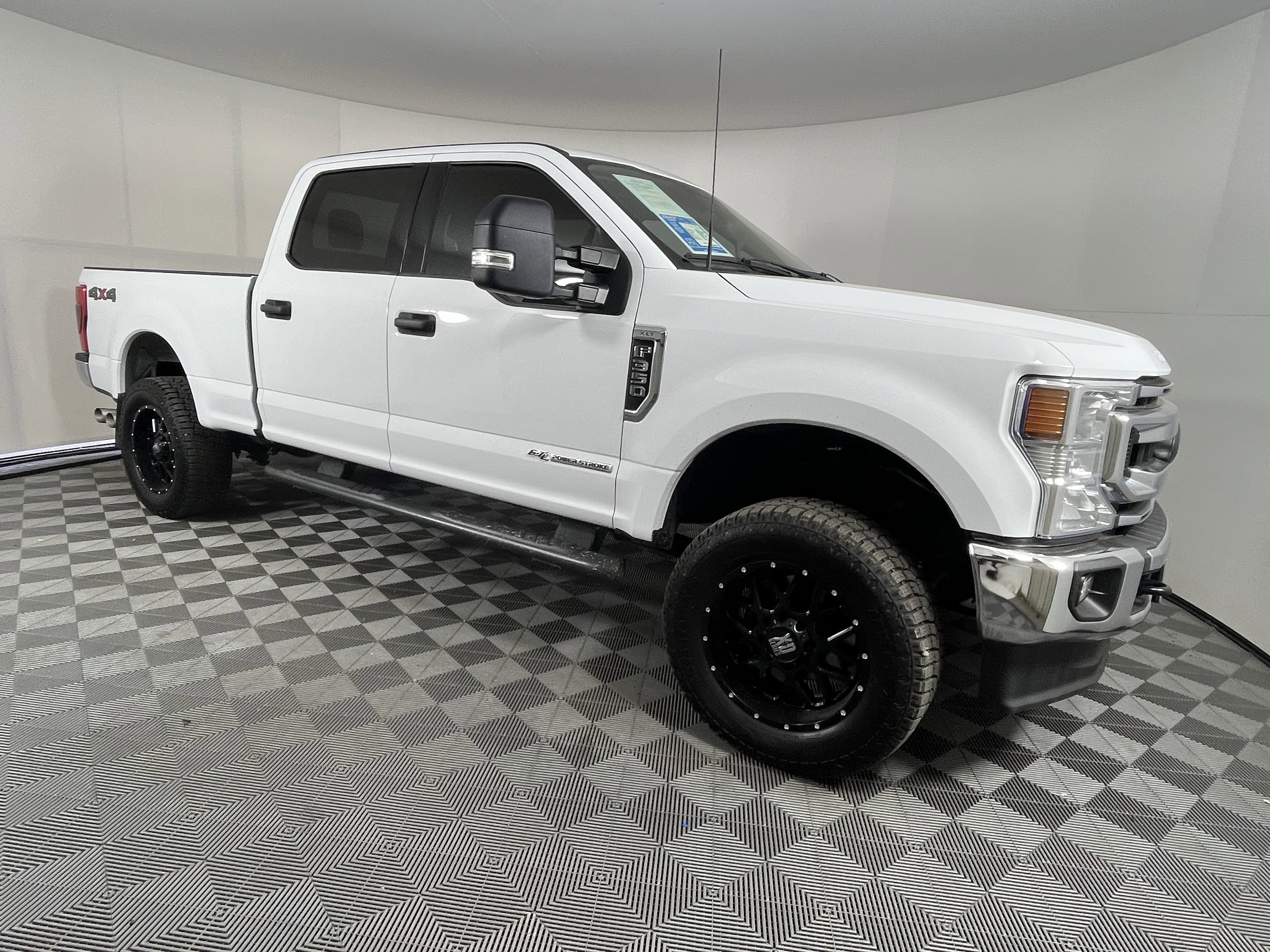 Used 2022 Ford F350 XLT w/ XLT Value Package image 7