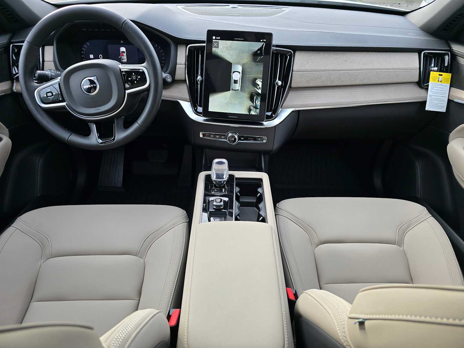 New 2026 Volvo XC90 B6 Plus w/ Protection Package Premier AWD/4WD image 19
