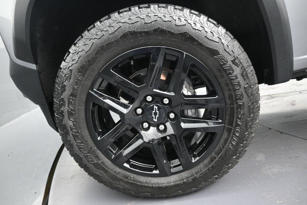 Used 2025 Chevrolet Colorado Trail Boss AWD/4WD image 10