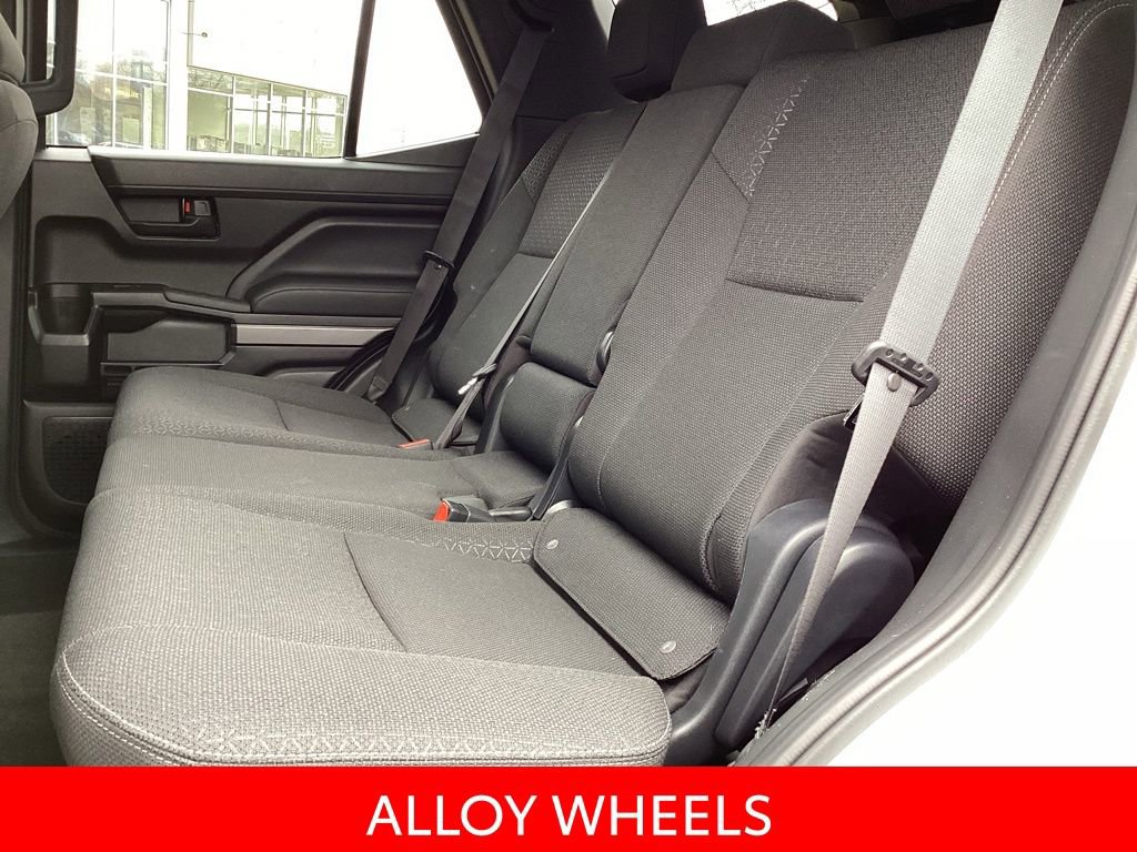 Used 2025 Toyota 4Runner SR5 image 16