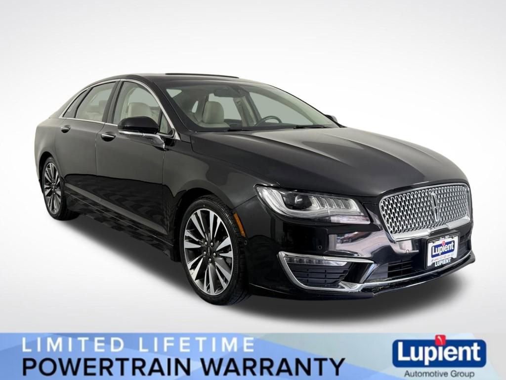 Used 2020 Lincoln MKZ Reserve image 1
