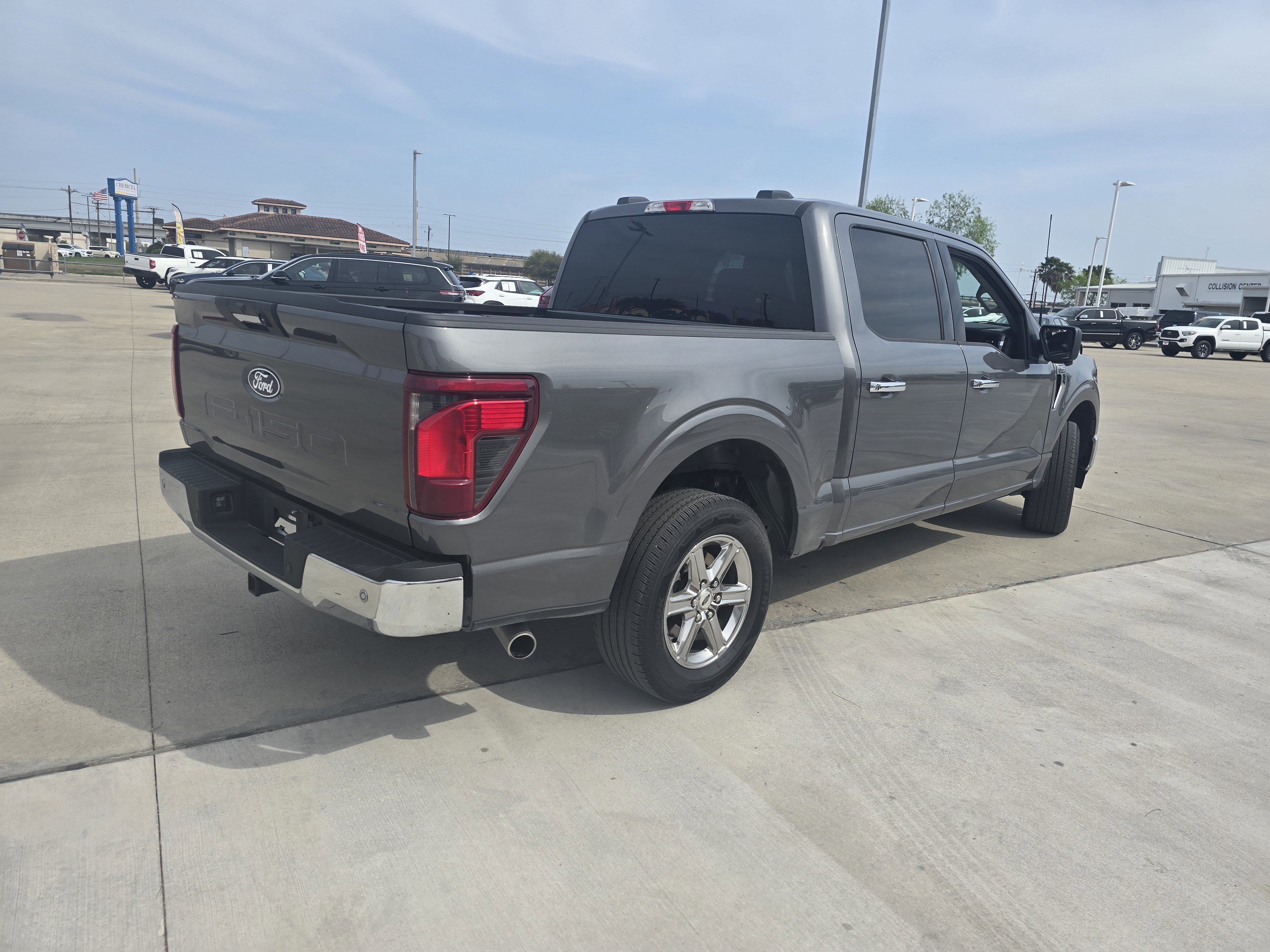 Used 2024 Ford F150 XLT w/ Mobile Office Package image 3