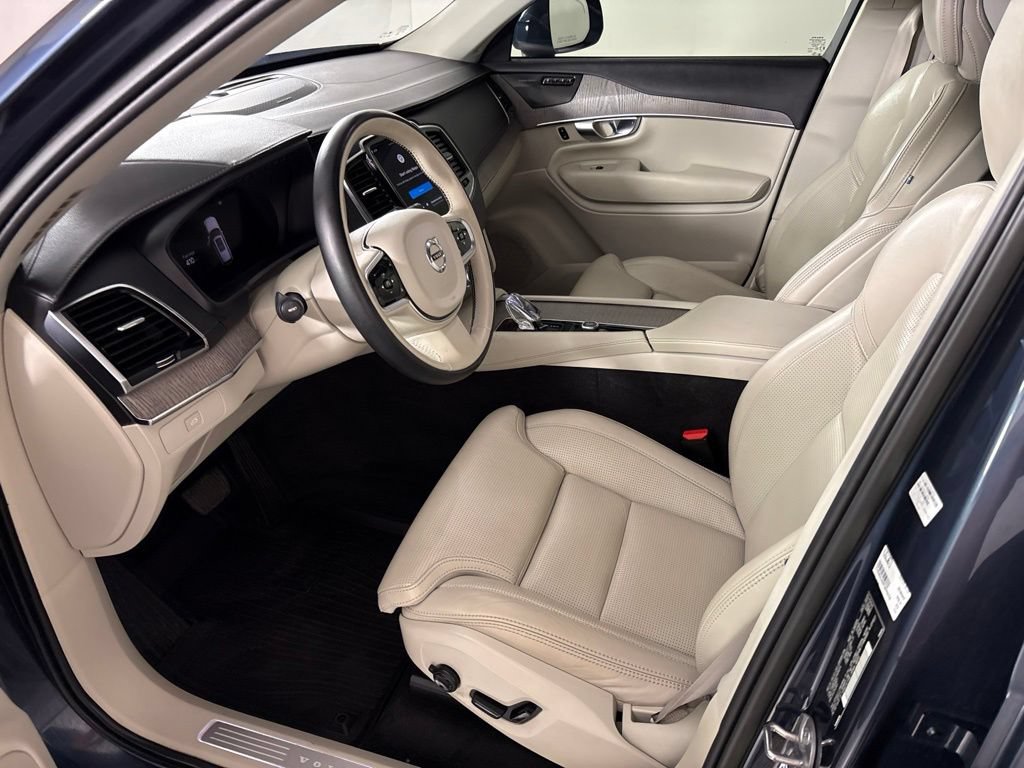 Used 2023 Volvo XC90 B6 Ultimate w/ Protection Package AWD/4WD image 33