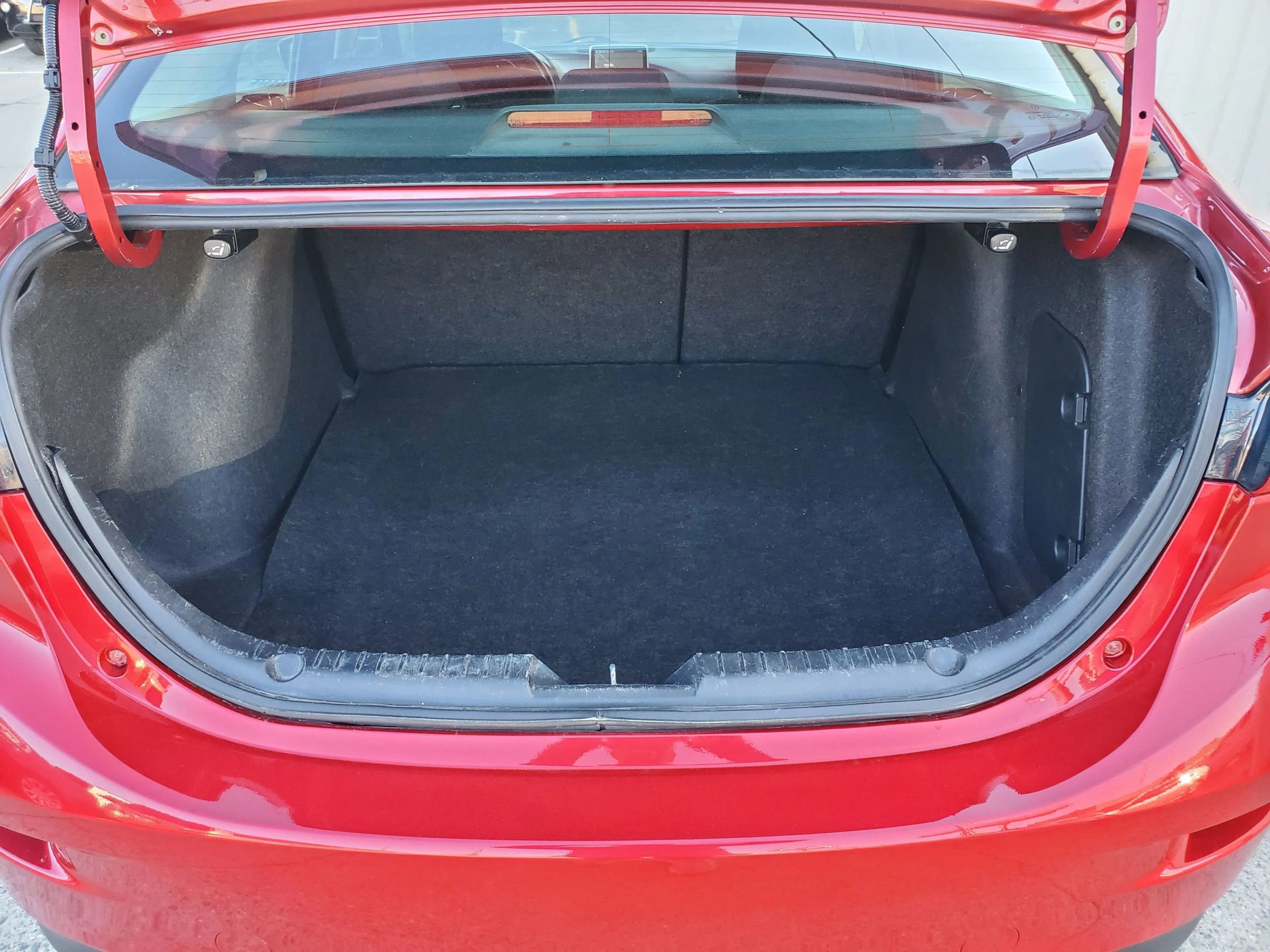 Used 2016 MAZDA MAZDA3 i Sport image 44