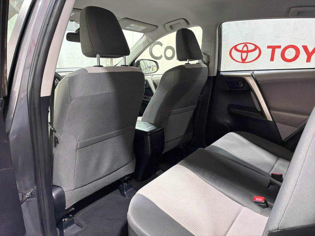 Used 2013 Toyota RAV4 LE image 19