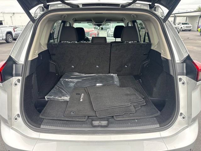 Used 2025 Nissan Rogue SV FWD image 5