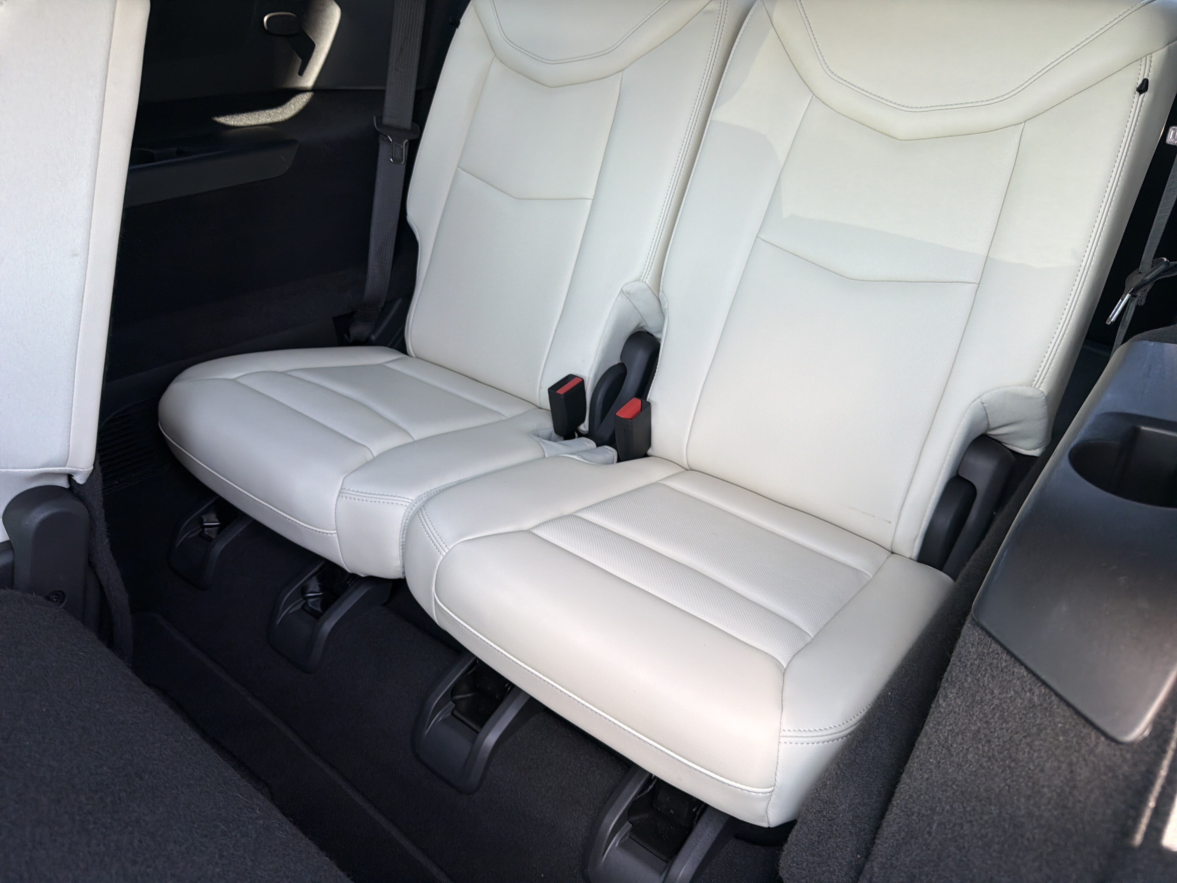 Used 2023 Cadillac XT6 Sport w/ Technology Package AWD/4WD image 21