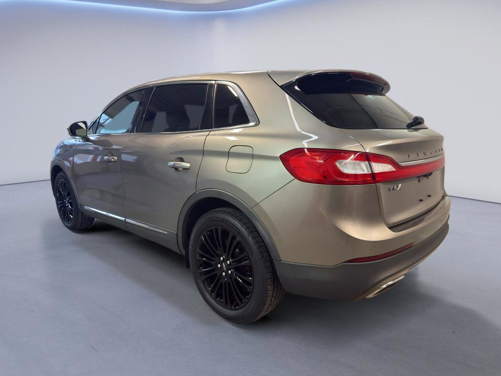 Used 2016 Lincoln MKX Reserve w/ Climate Package AWD/4WD image 4