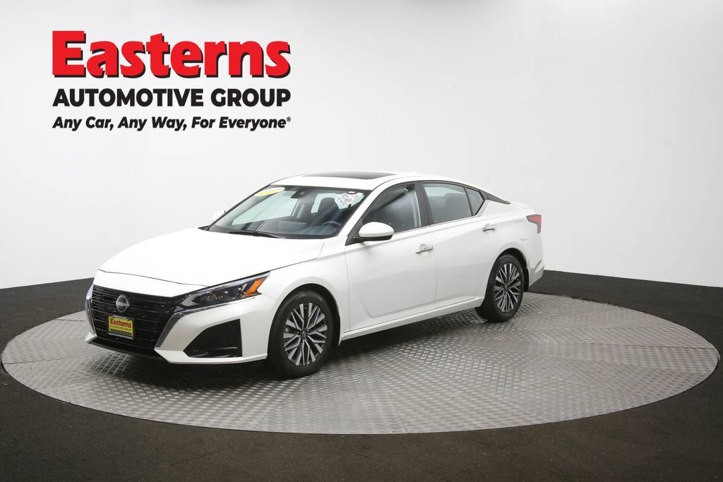 Used 2024 Nissan Altima 2.5 SV w/ SV Premium Package image 56