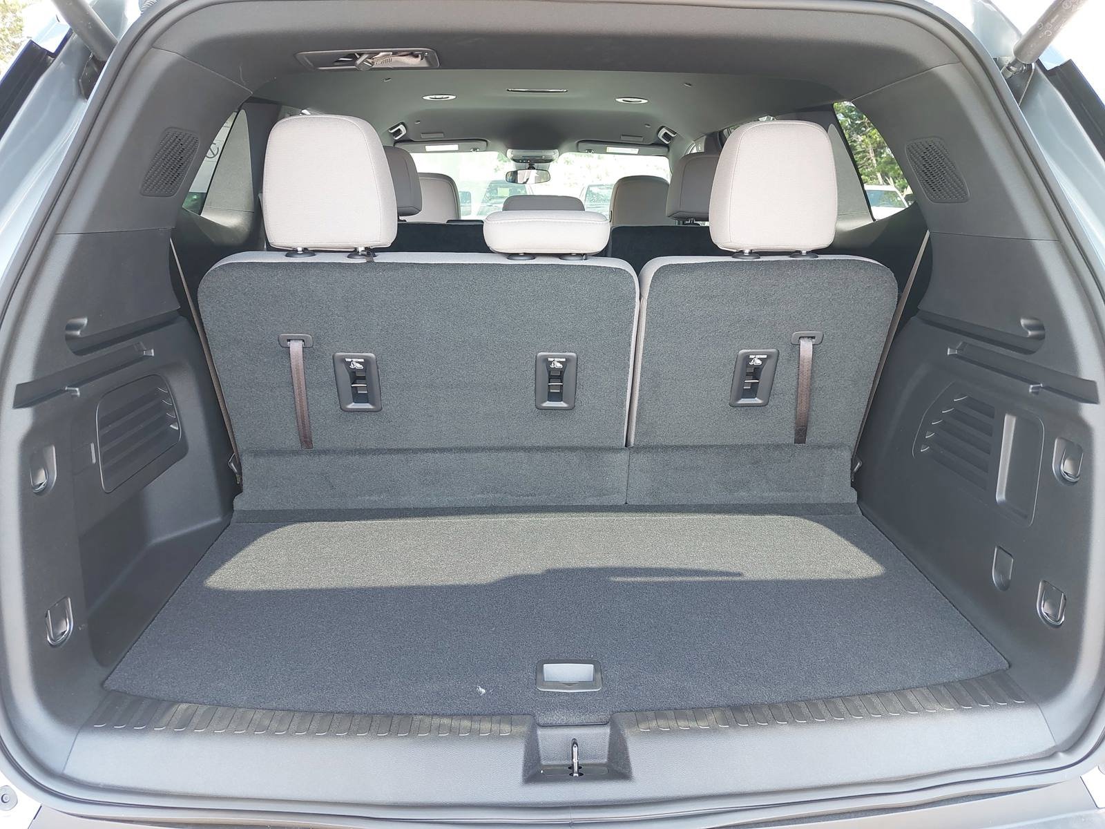 New 2025 GMC Acadia Elevation FWD image 14