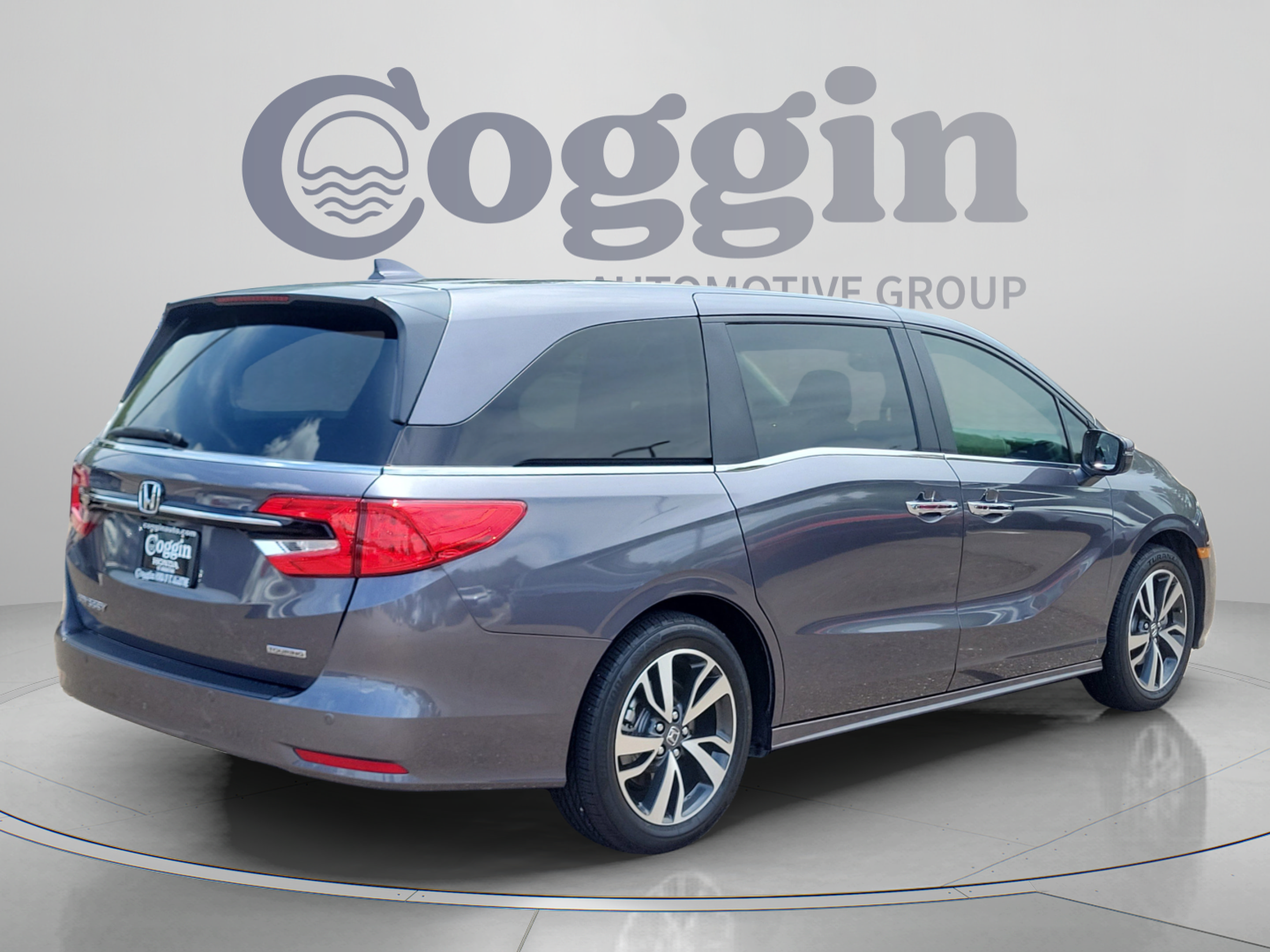 Certified 2024 Honda Odyssey Touring image 5