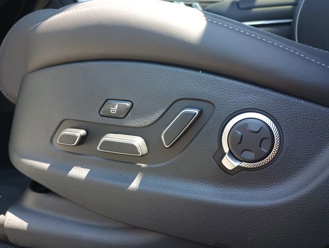 Used 2025 Genesis GV80 3.5T Prestige image 23