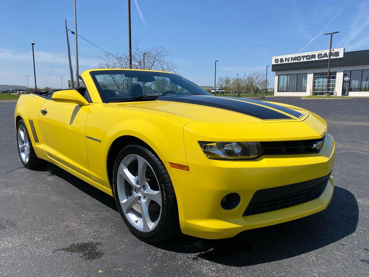 Used 2015 Chevrolet Camaro LT RWD image 5
