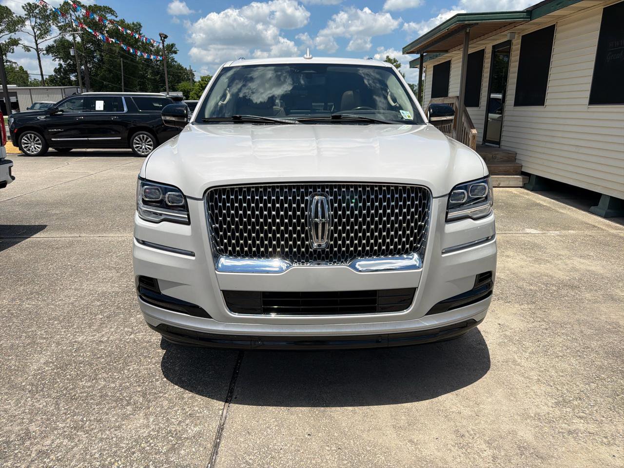 Used 2022 Lincoln Navigator L Reserve RWD image 12