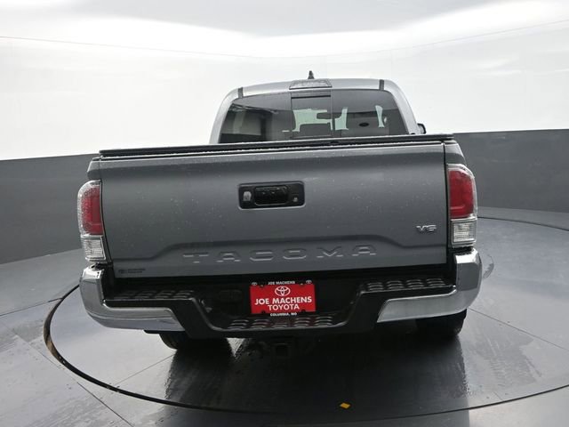 Used 2021 Toyota Tacoma TRD Off-Road AWD/4WD image 7